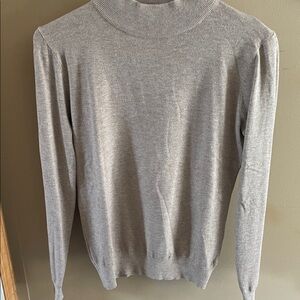 Milano Women's Light Gray Lightweight Crewneck Sweater